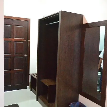 Teluk Lipat Seaview Inn Dungun Exterior photo
