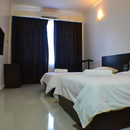 Teluk Lipat Seaview Inn Dungun Exterior photo