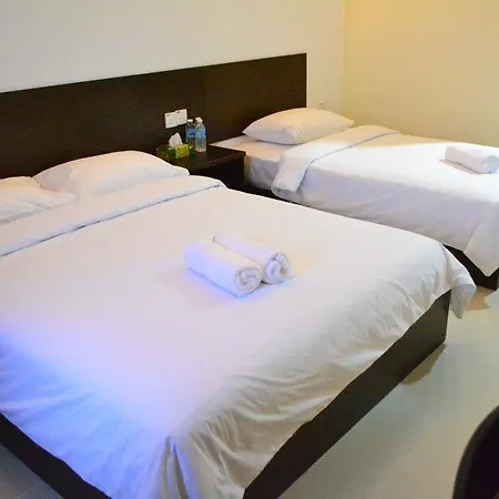 Teluk Lipat Seaview Inn Dungun Exterior photo